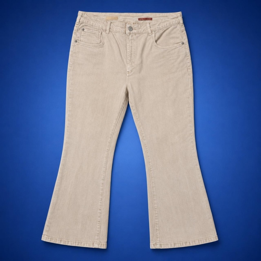 Pilcro The Icon Bootcut Jeans Women 32P Cream Beige Petite Flare Stretch Denim